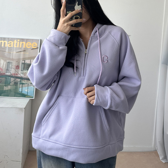 데일로엔 여성 심플 자수 후드 기모 반집업
