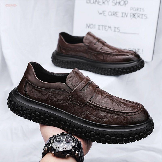 男鞋2026秋季新款英倫風商務休閒百搭皮鞋黑色耐髒厚底增高樂福鞋