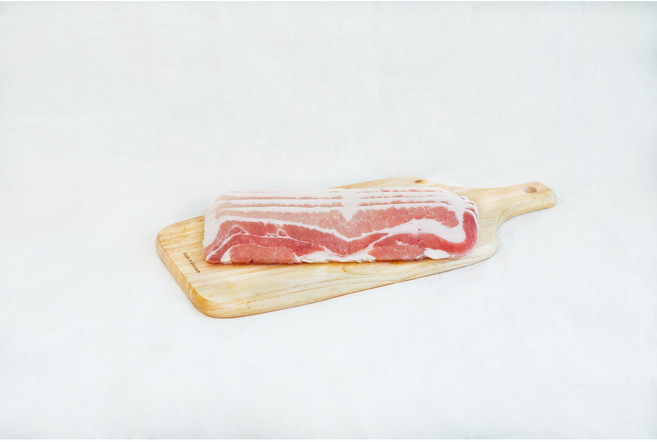 외쿡소 고급 수입 칠레 고원돈 냉동 삼겹살 바베큐 캠핑 고기 냉삼 600g, 1개