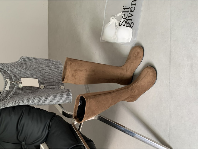 絨麵長筒靴 圓頭歐美風格女靴