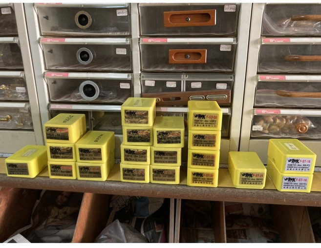 永松柚木行 清庫存 風槍釘 鋼釘(中) 黑色 犀牛牌 裝潢釘 木工用, 1個, F-ST-18 (3000pcs)