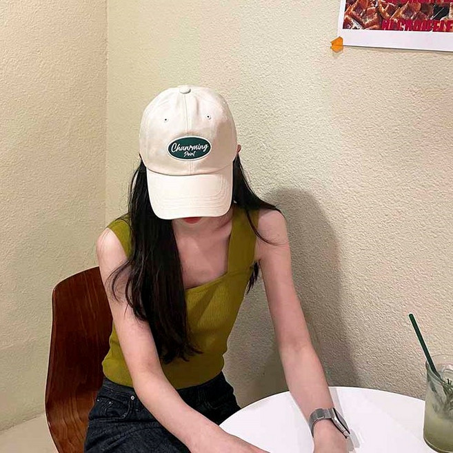 와이앤와이 차밍 포인트 와펜 패치 코튼 자수볼캡 사계절 데일리 캐주얼 시크한 야구모자