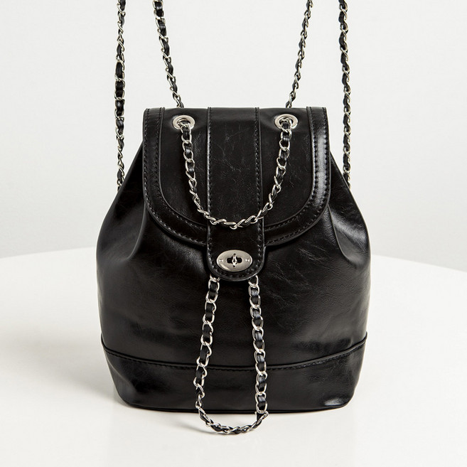 엔도르시 여성용 체인 스트랩 복조리 글로시 백팩 EBA997