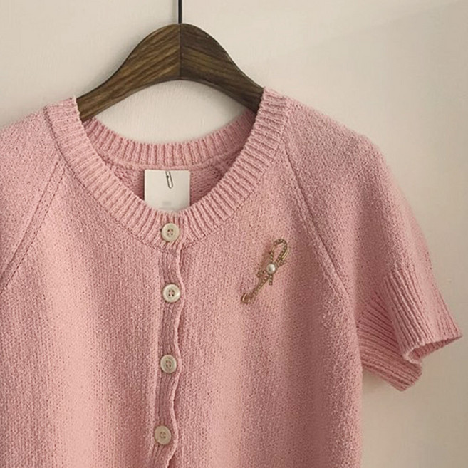 패션플라워주얼리 집게 데일리액세서리 올진주액세서리 주얼리 자석매너액세서리 진주액세서리 코사지 소형블랙브로치 음표핀배지 캐주얼브로치 수지브로치 진주브로치핀 진주 포인트 브로치