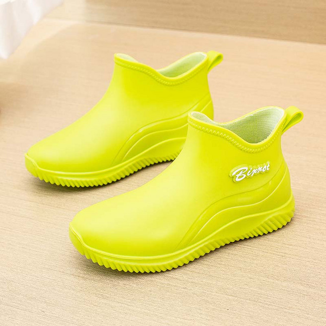 여성용 패션 심플 사계절 가볍운 방수 미끄럼 방지 장화 귀여운 숏 레인부츠 장마철 필수 아이템