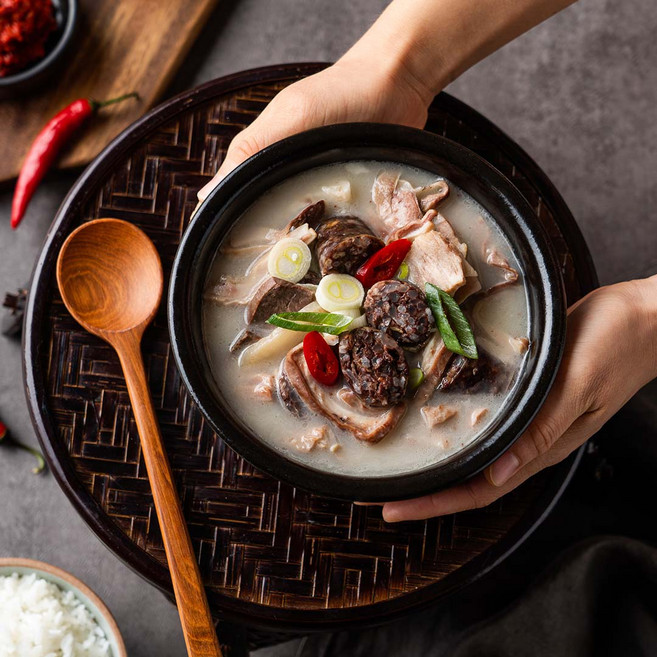 토속 피순대와 진한 사골육수로 깊은맛 순대국 650g x4팩, 4개