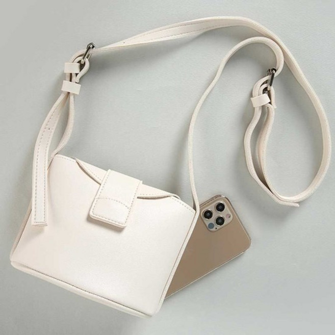 미니멀 사이즈 마그네틱 버튼 오픈 클로징 숄더백