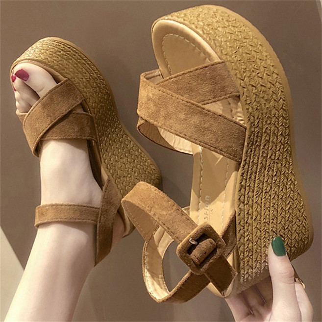 여성 스트랩 샌들 9cm 키높이 웨지힐 통굽 발편한 쿠션 슬리퍼 가보시 AE51