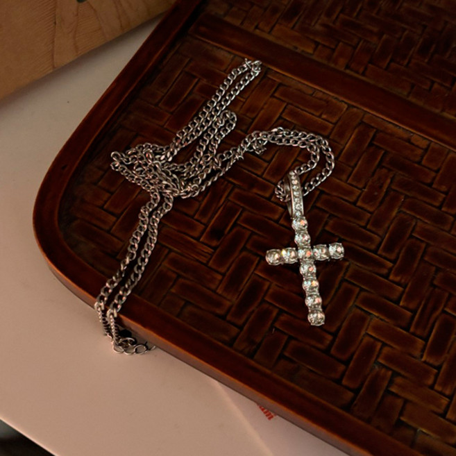 [포인트템]큐빅 십자가 팬던트 목걸이 (써지컬)힙실버크로스체인롱목걸이NE