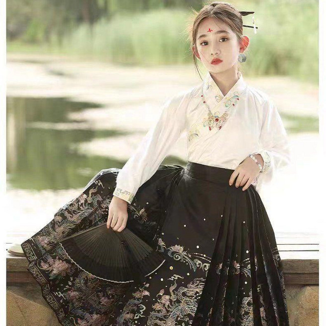 good 兒童馬面裙女童套裝中國風日常兒童漢服古風春秋冬款長袖唐裝