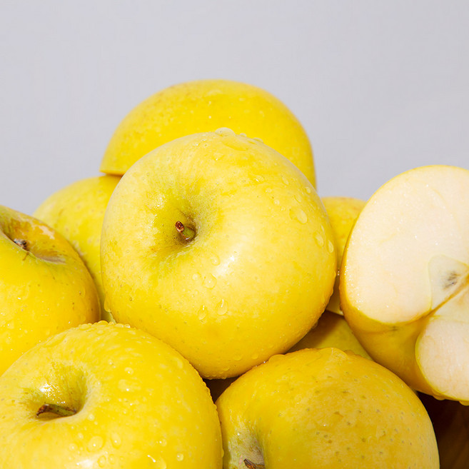 [미식한가] 햇사과! 새콤달콤 황금사과 시나노골드(가정용) 10kg, 1박스, (대과) 10kg 22-32과