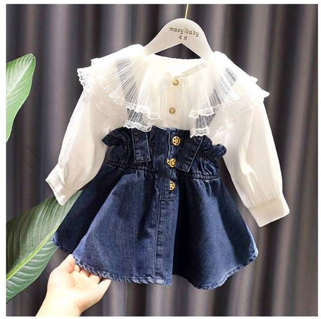 쁘띠앙쥬 봄 가을 여아 로맨틱청멜빵치마 2종세트 흰색블라우스+청멜빵치마