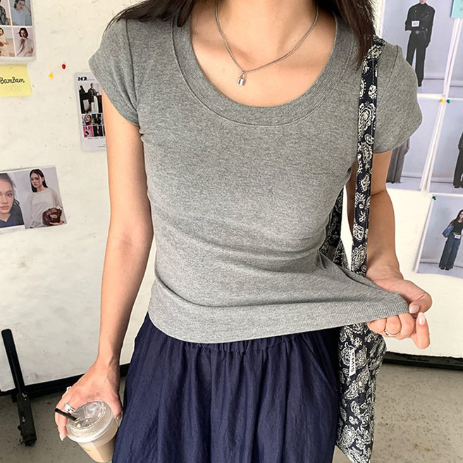 네모엔룩 쫀쫀캡소매 여성용 잔골지 슬림핏 캡소매 세미 크롭 라운드넥 티셔츠