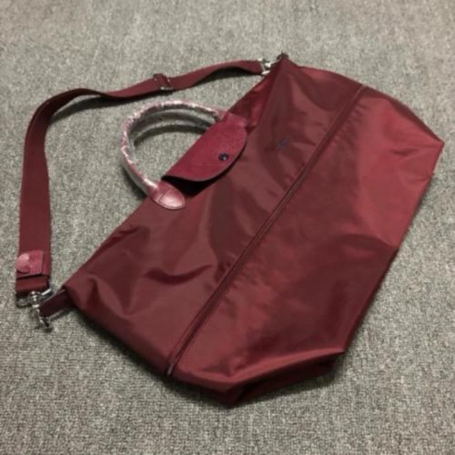 보스턴가방 더플백 방수 여행 패션 트렌드 접을 수 있음 가벼운 나사형 손잡이 나일론