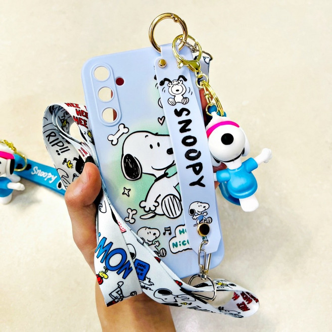 갤럭시A24 귀여운 스누피 캐릭터 블루 강아지 카메라보호 피규어 스트랩 목걸이 케이스
