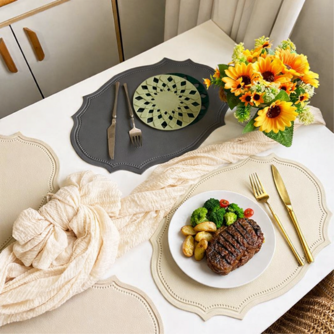 소소센스 북유럽 고급 식탁매트 실리콘 테이블매트 방수 식탁패드2개, 클래식 베이지, 1세트, 43cm*29.5cm