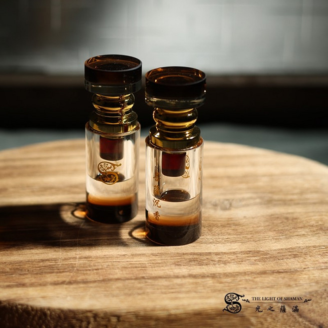 [光之薩滿] 馥郁菩薩沉香油 1ML, 1個