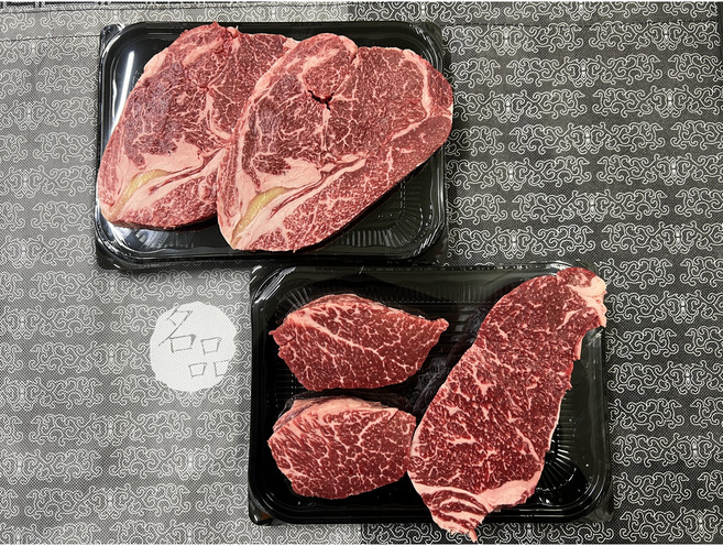 [믿어보소] 한우 암소 스테이크 세트 800g (꽃등심400g 채끝 200g 안심 200g), 1세트