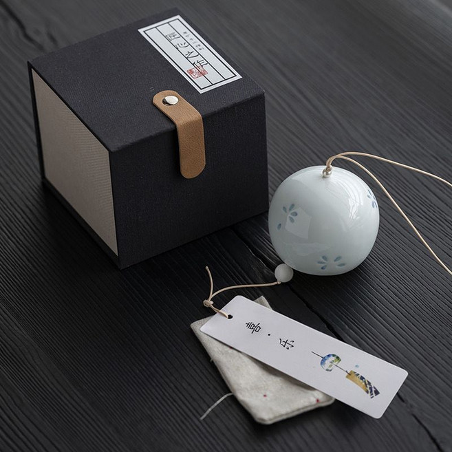 手工陶瓷風鈴掛飾 日式和風掛件 家居裝飾品創意生日禮物, 1個, 青色櫻花黑色大禮盒