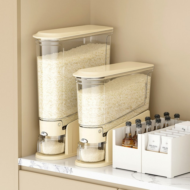 락톡마켓 원터치 쌀통 밀폐 계량 틈새 쌀통 잡곡통 방충 슬림쌀보관함, 크림+투명, 1개