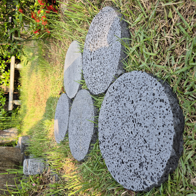 [레드조경] 현무암 원형 디딤석 지름 30cm 두께3cm, 6kg, 2개