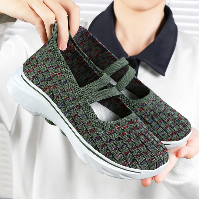 여름 여성 가벼운 슬립온 미끄럼방지 발편한 슬립온 끈없는 엄마 할머니 예쁜 슬립온 230-255mm