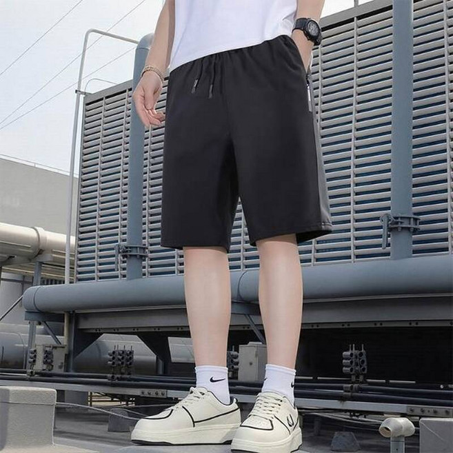 運動短褲男生夏季輕薄透氣冰絲涼感短褲大尺碼吸濕排汗速乾運動褲彈性寬鬆沙灘褲沙灘鬆緊腰褲登山休閒工作褲跑步羽球騎車籃球寬褲