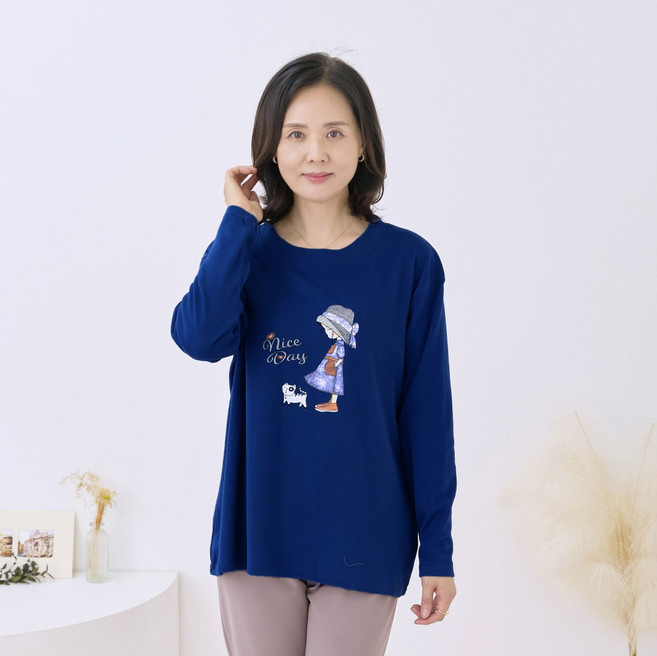 엄마옷 마미소 모자소녀 기모 티셔츠 라운드 겨울 방한 단색 면 할머니 빅사이즈 40 70 마담 중년 여성 옷