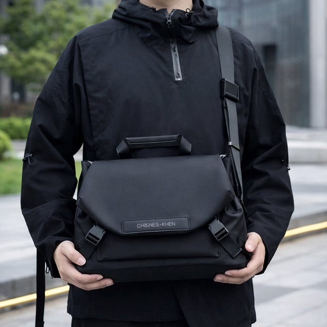 아띠꼴로 남자 메신저백 숄더백 여행용 크로스백 직장인 슬링백 대학생, 에보니블랙, 1개