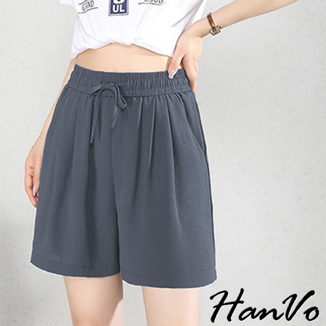 HanVo 冰絲薄款A字休閒短褲 - 輕薄涼感透氣寬鬆短褲