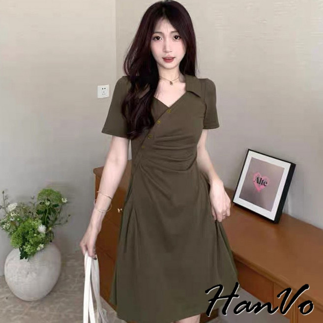 HanVo V領斜側扣優雅連身裙 甜美時尚修身顯瘦中長裙, 墨綠
