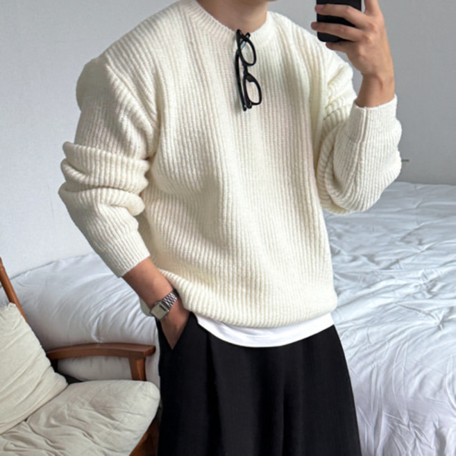 간빠레 부드러운 두툼 오버핏 라운드 남자니트