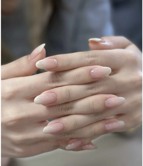 화이트 그라데이션 붙이는 네일팁 인조손톱 셀프네일 씨씨네일, 1개, T-140