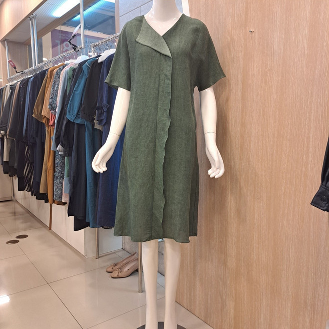 프로그램 초특가 가성비짱 고급스럽고세련된 실크+린넨 혼방 V넥프릴카라원피스 66사이즈딱하나있음 정사이즈p222o093뉴코아울산점