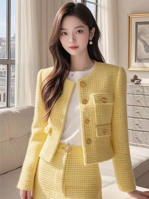 개나리트위드투피스