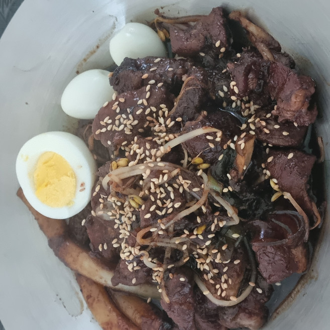 쿡의달인 돼지 한돈 순살 간장 갈비찜 찜갈비 밀키트, 1개, 630g