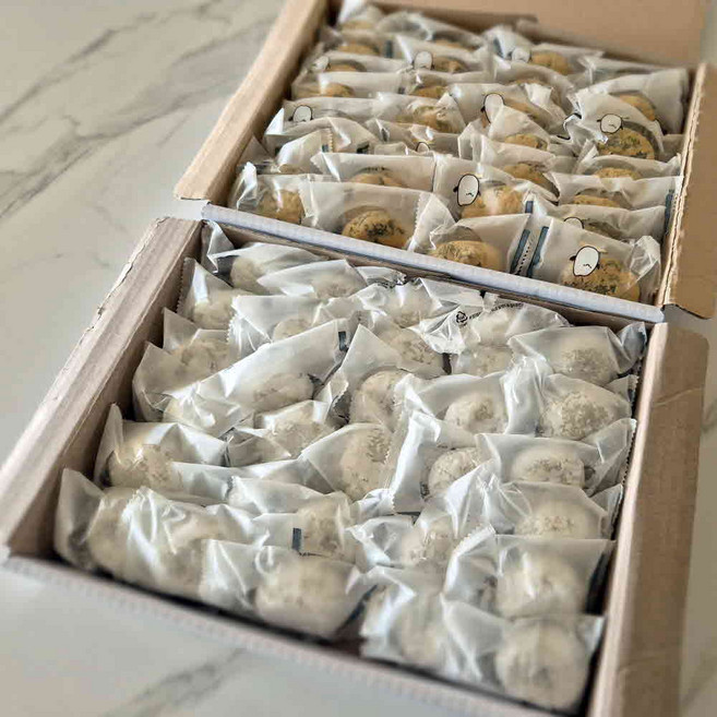 [푸드잇템] 1+1 개별포장 모찌 찹쌀떡 50gx30개 수능 답례떡 떡선물 떡주문, 3kg, 1개, 흰찹쌀떡 30개입+쑥개떡 30개입