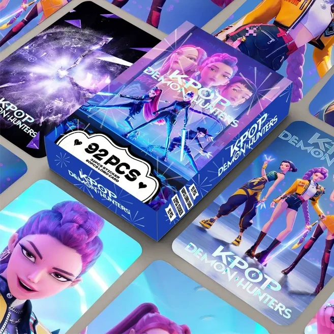 케이팝데몬헌터스 포토카드 포카 굿즈 케데헌 헌트릭스, 혼합색