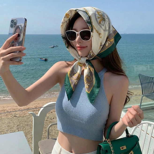 여성 실키터치 클래식 체인 스카프 헤어두건 목스카프 휴양지 코디