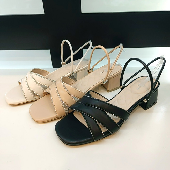 엘칸토 [신상] 볼 넓은 여성스트랩샌들 투웨이 오픈슈즈 lcww22u426