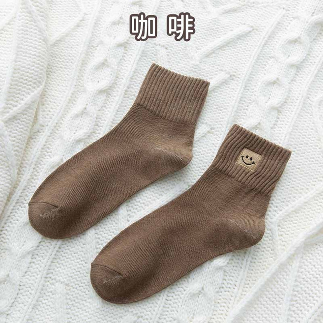 日系微笑刺繡中筒襪 秋冬 耐穿 糖果 學院 可愛 中筒襪【SO066】