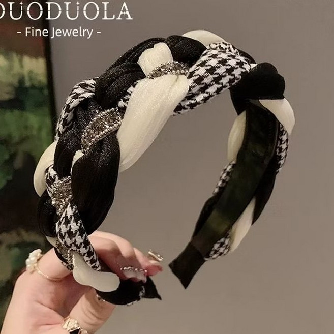 雪莉小姐 高質感麻花辮寬邊水鑽千鳥格髮箍