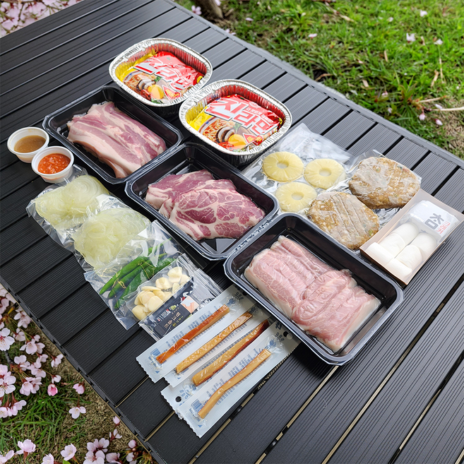 [내일도착/캠핑직송] 더누렁소 캠핑 바베큐 세트 16종 풀패키지 한돈 삼겹살 목살 밀키트, 1kg, 1세트