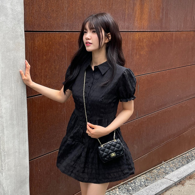 [디아미뇽] 알레 콩단추 셔링 카라넥 미니 원피스