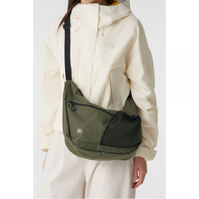 코오롱스포츠 남녀공용 하이킹 크로스백 QEBDX26121GKH QEBDX26121GKH 426745