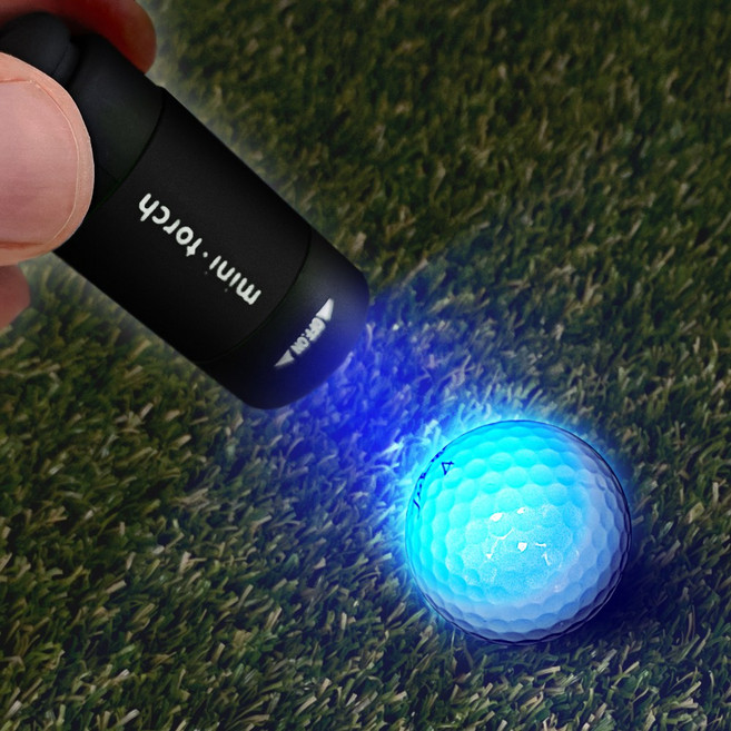 골프필드용품 야간라운딩 준비물 골프 악세사리 UV라이트 볼파인더 야광 LED 골프공 찾아주는 후레쉬, 팬텀블랙, 1개