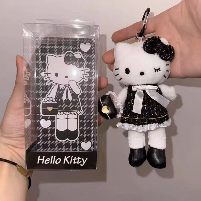 動漫香港限定 Hello Kitty 香風毛絨公仔掛件鑰匙扣, 1個, 黑色小香風禮盒裝