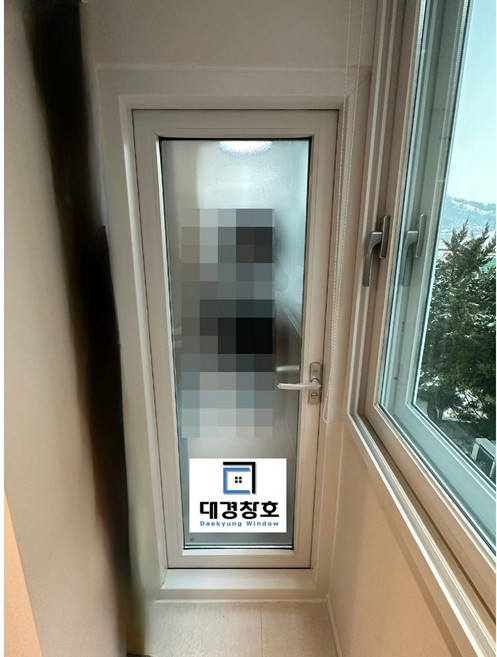 kcc터닝도어 유리포함 납품/시공, 당기는문, 추가없음, 철거없음, 1개