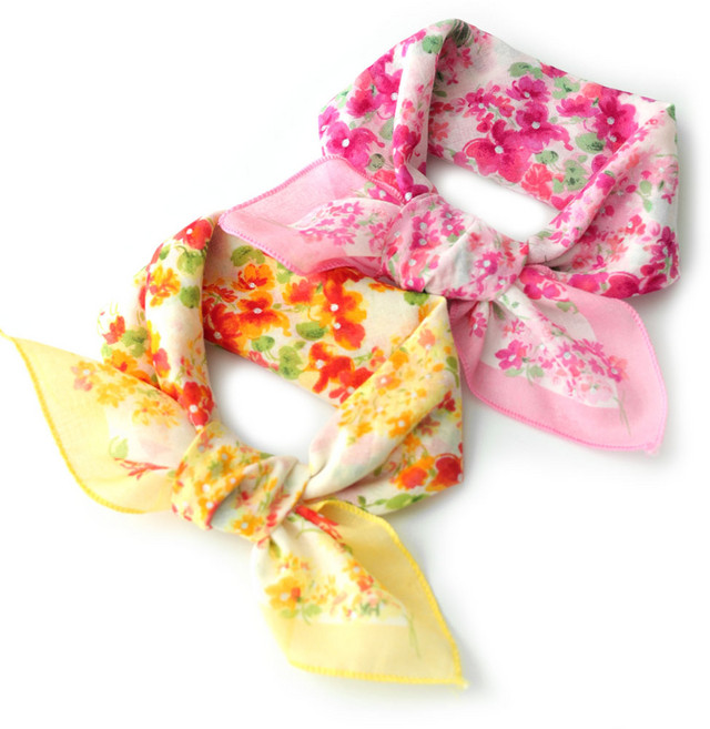 메리앤유 국산 봄꽃 나염 면 소재 손수건 쁘띠 스카프 2종 세트 선물 케이스