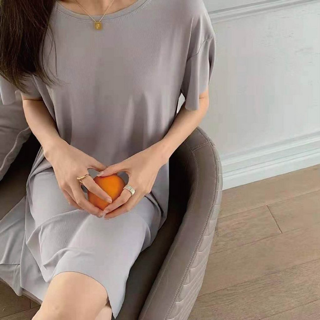 Helena 冰絲涼感睡裙 連身居家睡衣 素色寬鬆短袖睡衣裙